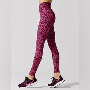 Beach Riot Raspberry Leopard Piper Legging